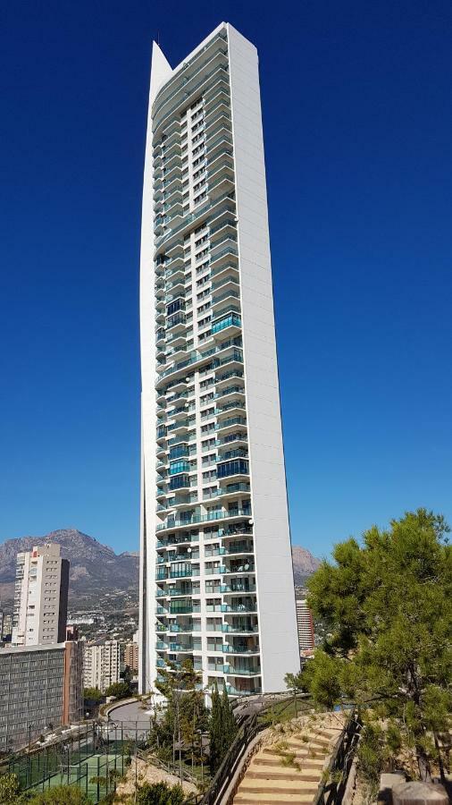 Highrise Apartment With Private Terrace & Sea Views - 34Th Floor Benidorm Exterior photo